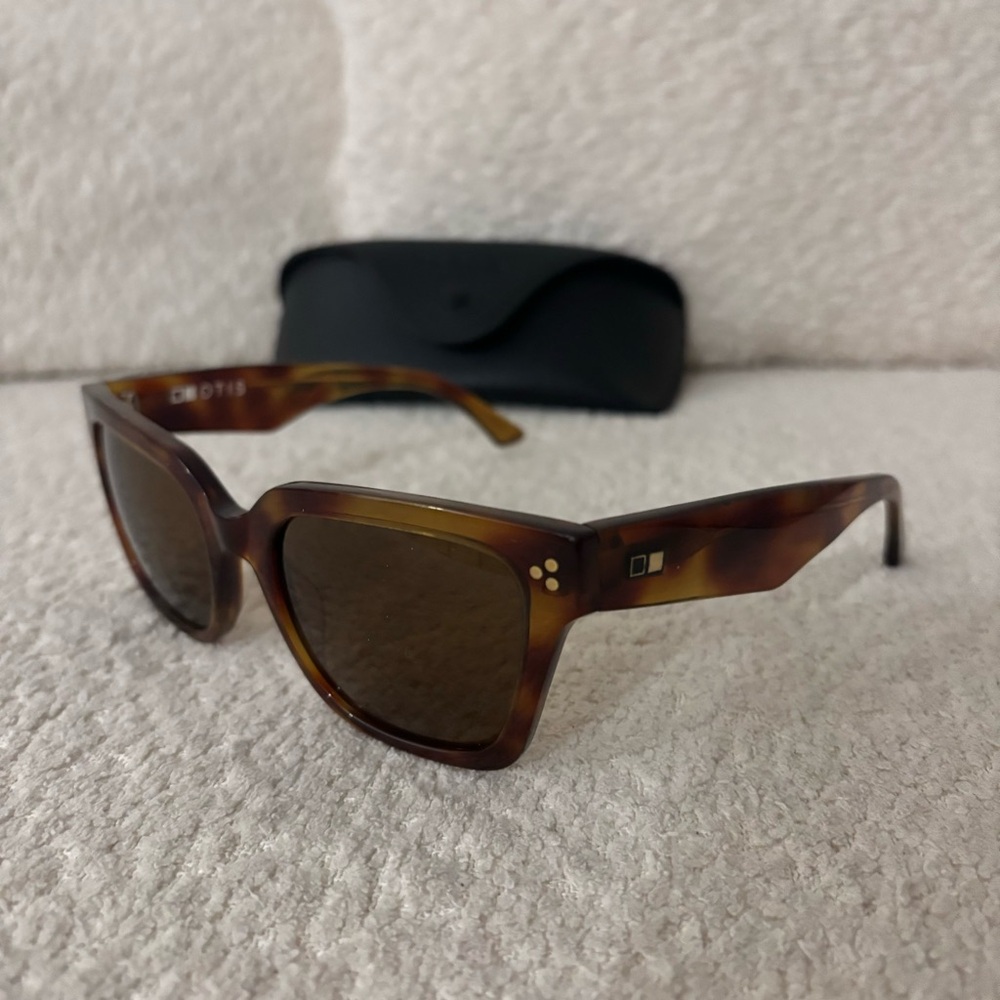 Otis Tortoiseshell Women’s Sunglasses - polarized